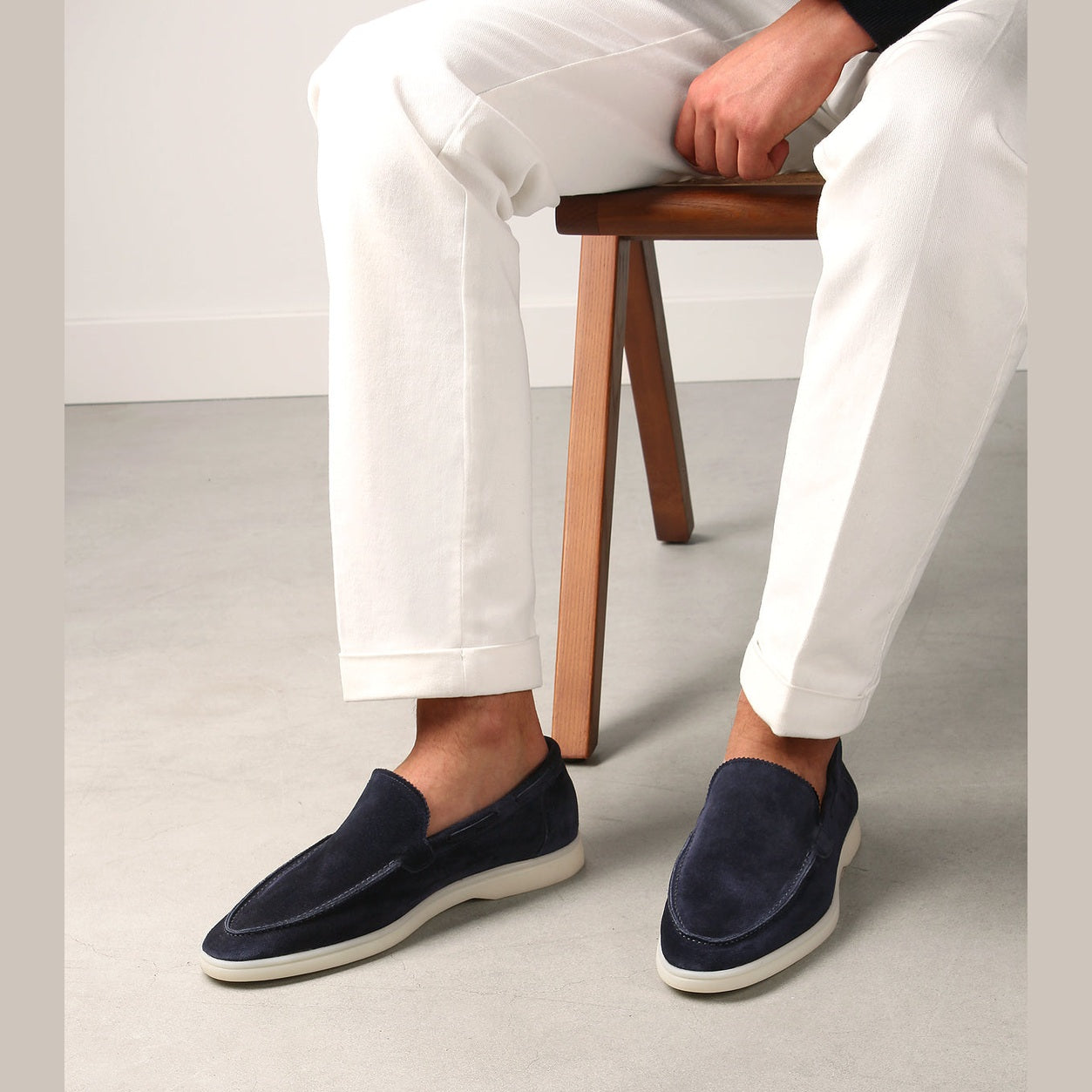 NAVY YACHT LOAFERS